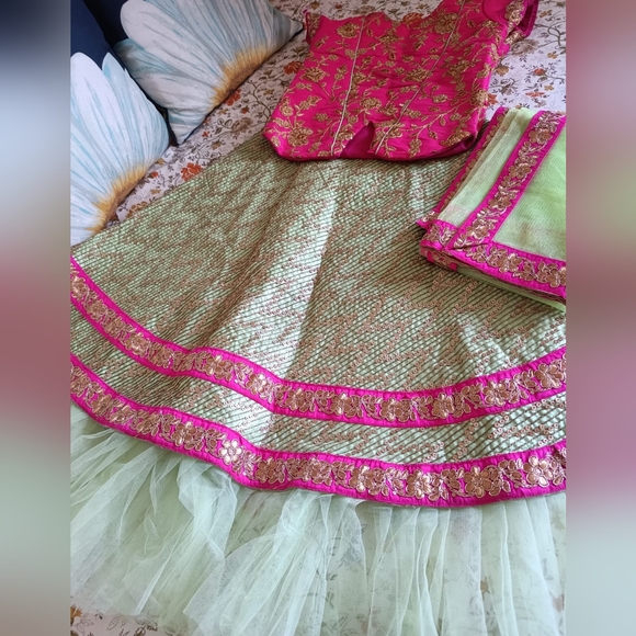 Beautiful party wear lahanga choli for 7 to 10 years girl - Picture 3 of 9